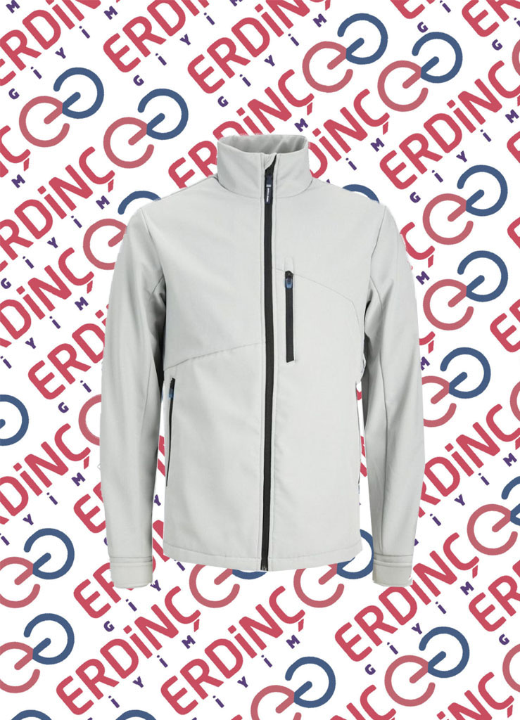 Su itici özellikli softshell mont, yağmurlu havalarda çalışanlar için idealdir.