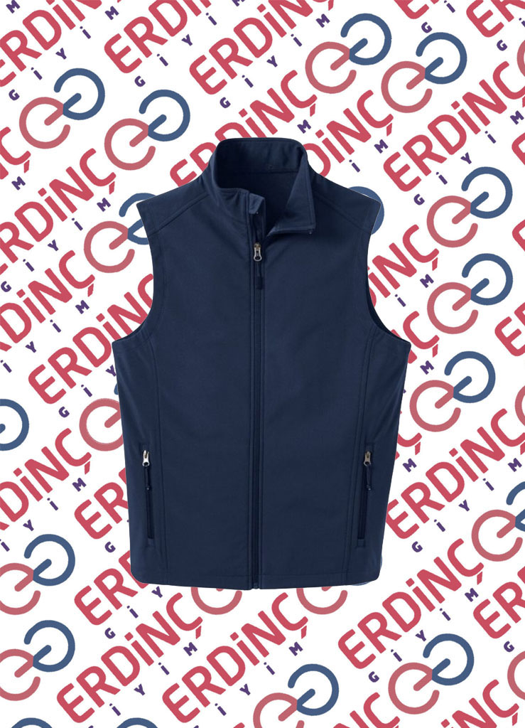 Rüzgar ve su geçirmez özellikli softshell iş yeleği, açık havada çalışanlar için ideal.